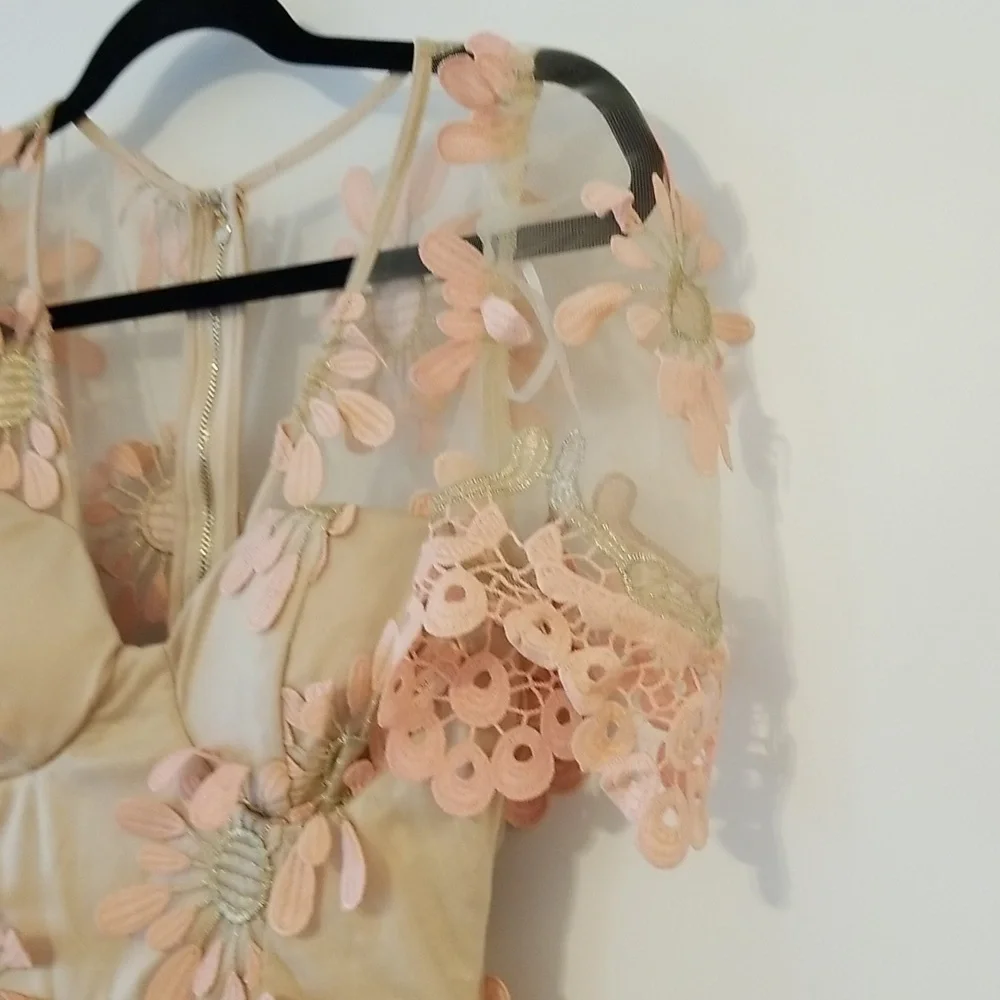 NWT floral mini dress size Small - Picture 4 of 10